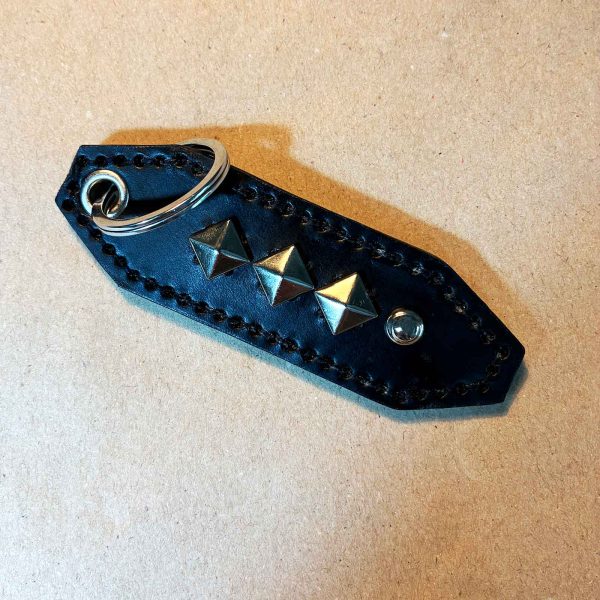 Llavero de cuero "Rebel Studs"